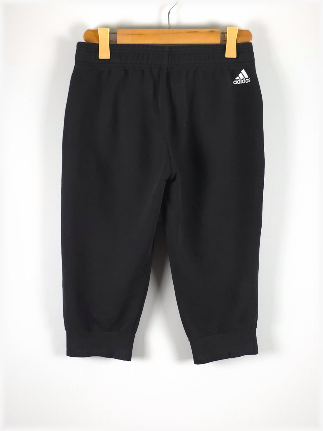 Pantaloni capri Adidas