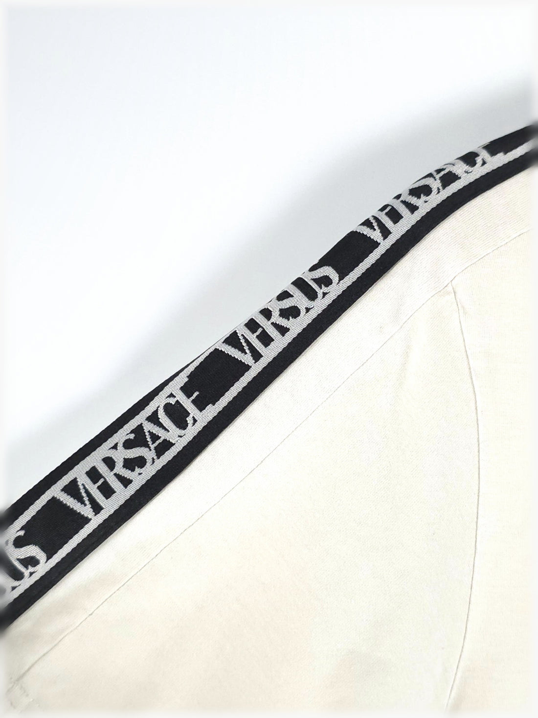 T-shirt Versus Versace