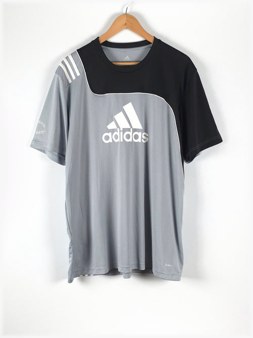 T-shirt sportiva adidas