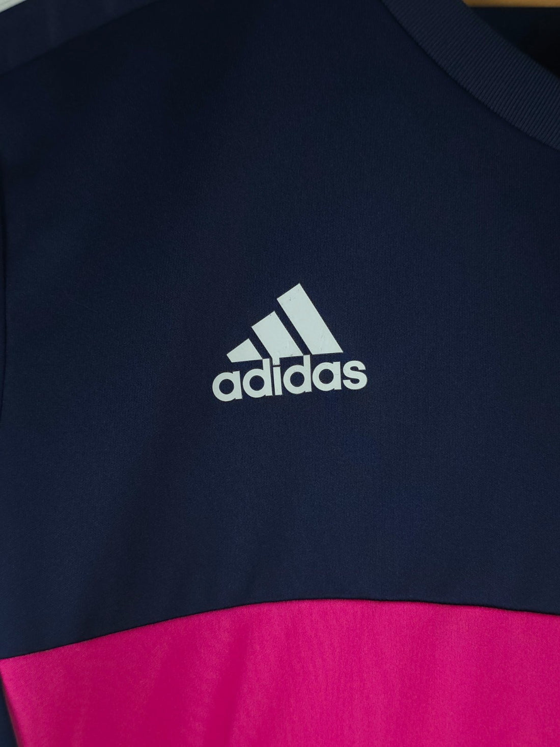 T-shirt adidas